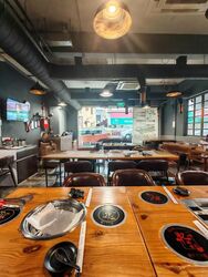 Sims Avenue (D14), Retail #454261731